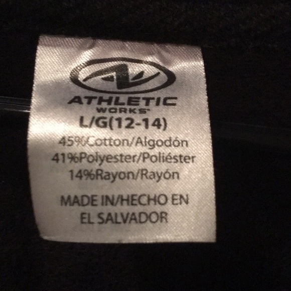 Black athletic shirt - Picture 2 of 4